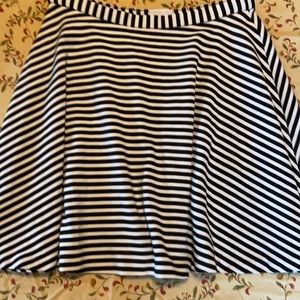 Ny&Co black and white flare casual skirt M